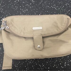 Baggallini Beige Crossbody Bag